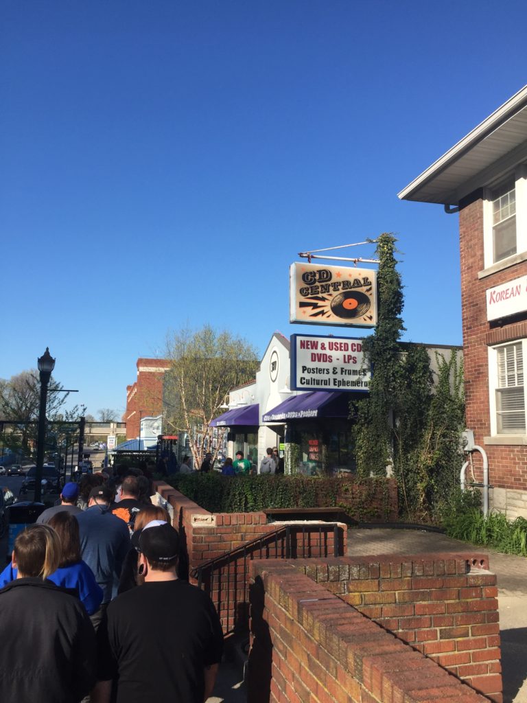 The line for RSD 2016 was long, but moved swiftly.